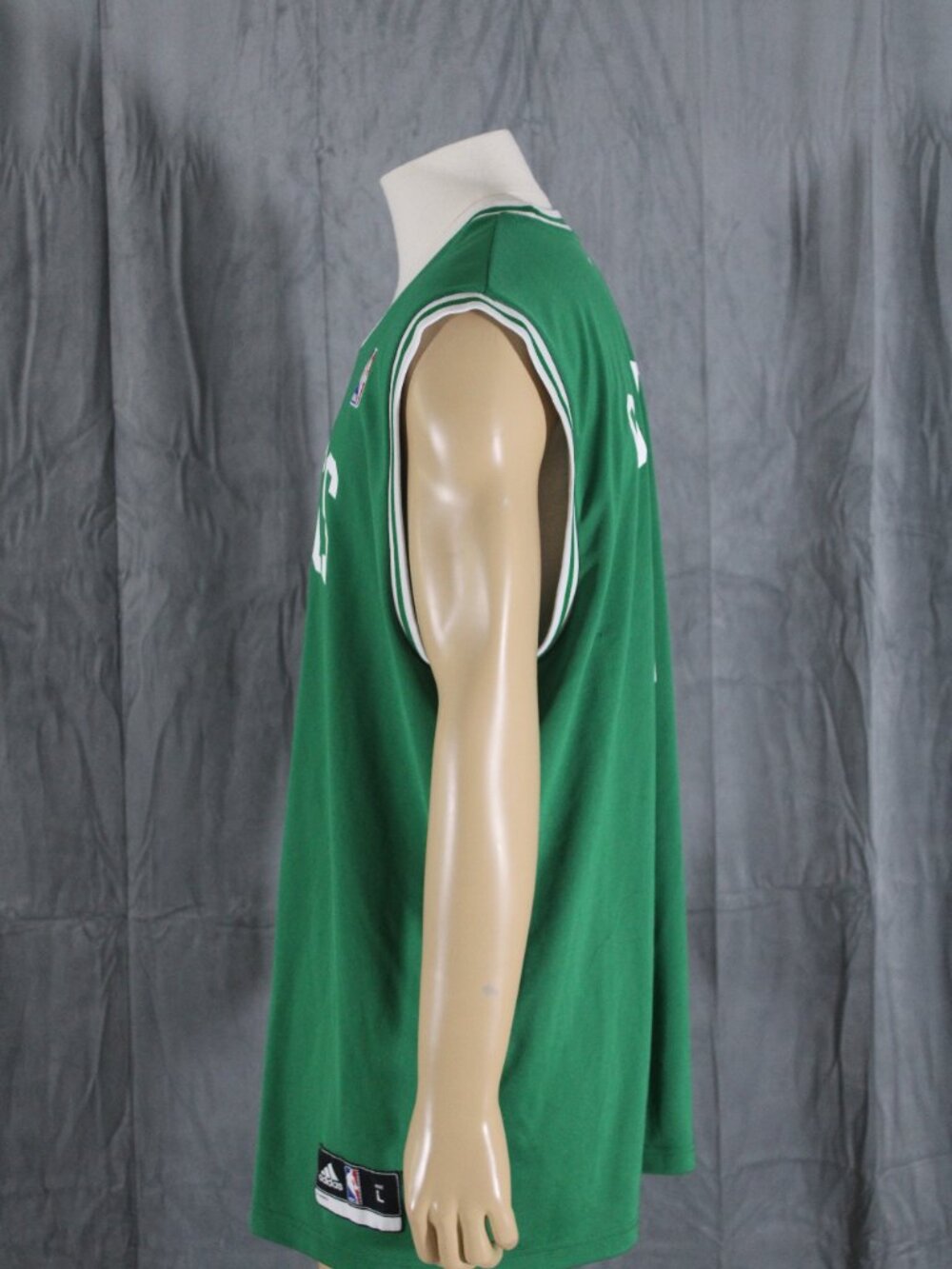 Boston Celtics Jersey (Retro) - Kevin Garnett Number 5 by Adidas - Men's Large - Picture 4 of 10